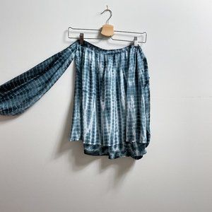 Off shoulder tie dye top